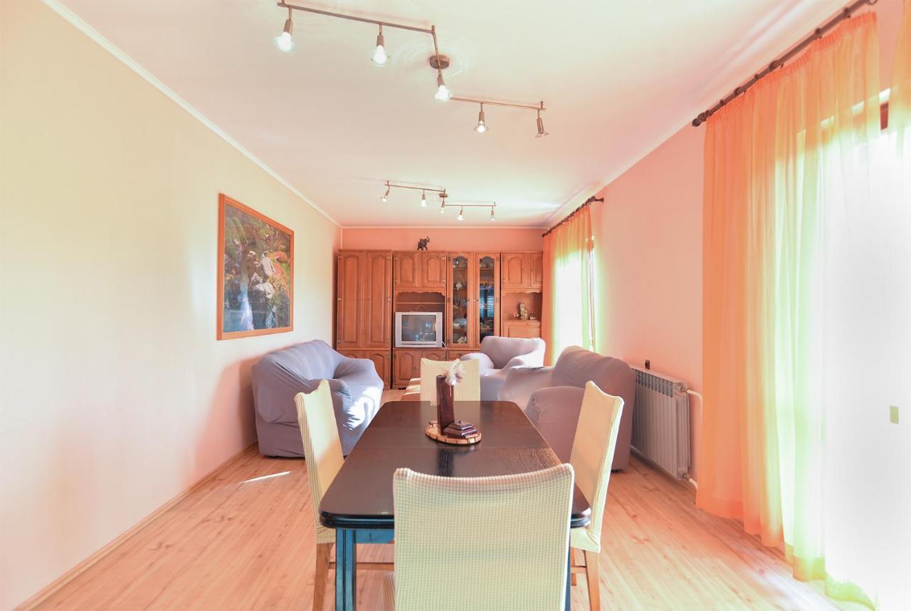 Apartments Danijel 1956 Pula Extérieur photo
